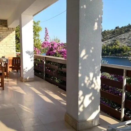 Ivan Apartamento Vinišće